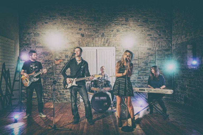 Music band photographer – Full House Wedding Band